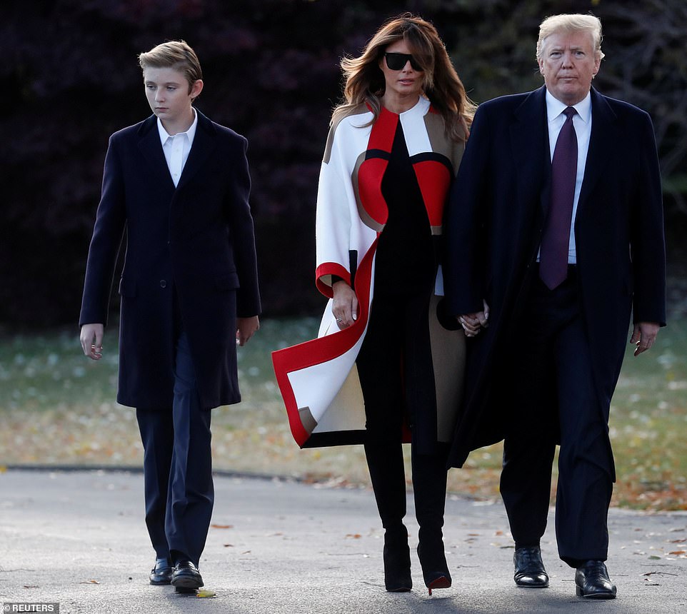 ngam nhin ve dien trai cua cau ut barron trump qua nhung hinh anh tu be den lon