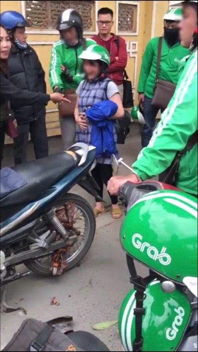nguoi phu nu mang bau bat khoc vi bi tai xe grab bat den 700 nghin dong ngay 83
