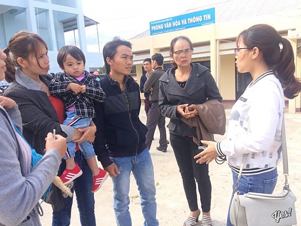 thua hang tram giao vien tai nhieu dia phuong giai quyet kieu gi giao vien cung khoc