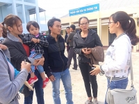 41 nguoi han quoc cui dau ta loi truoc bia mo vu tham sat o ha my