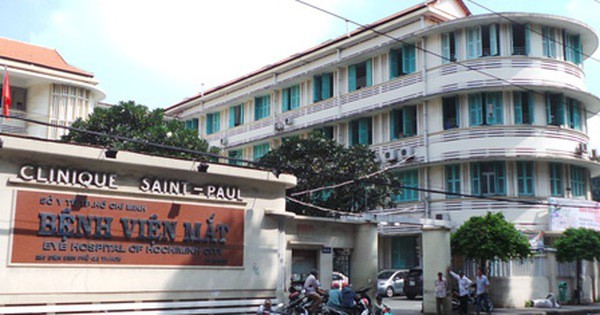 bi canh cao nguyen giam doc benh vien mat tiep tuc khieu nai