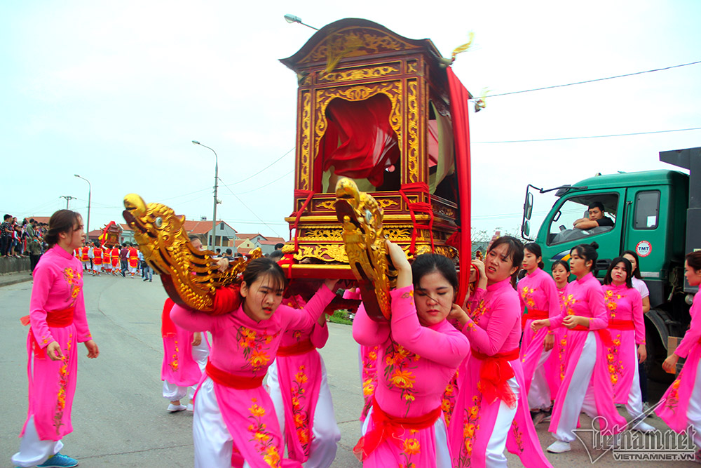 man quay kieu vat kiet suc trinh nu ha thanh
