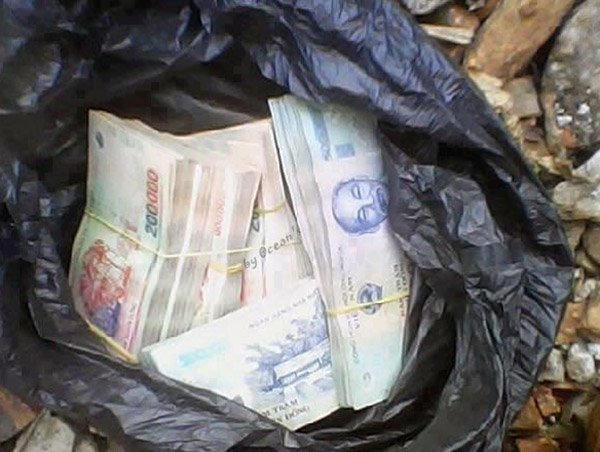 thieu ta quan doi nhat duoc boc tien tim nguoi danh roi