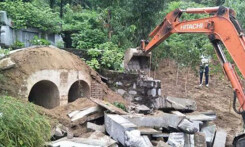 Trung Quốc đập bỏ hơn 70.000 ngôi mộ chờ người chôn