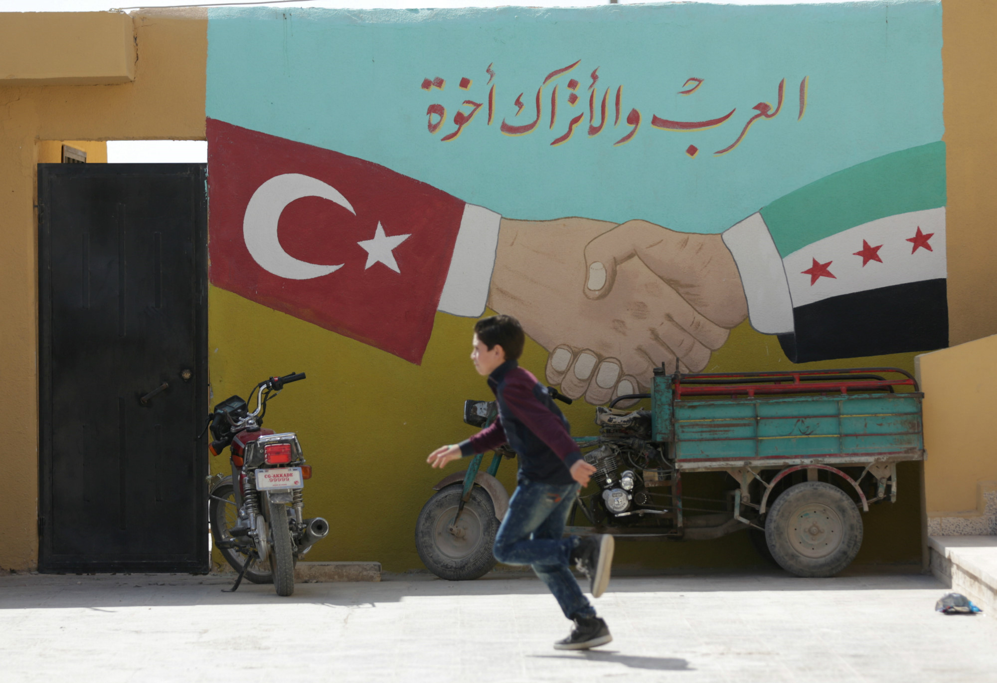 syria khong chien tranh giua cac vi sao chi co dan thuong chet toi