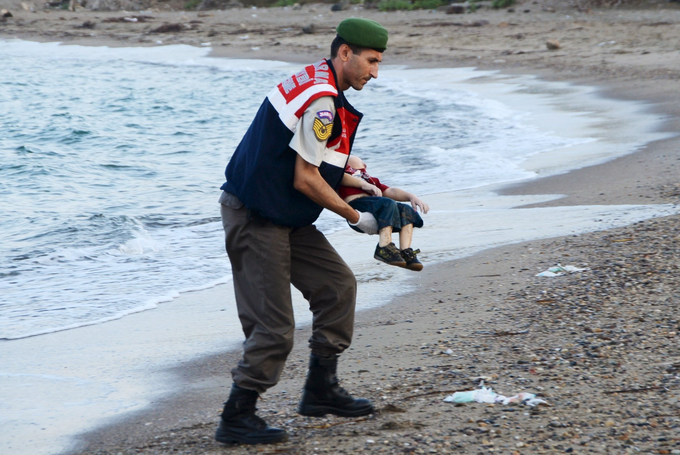 syria khong chien tranh giua cac vi sao chi co dan thuong chet toi