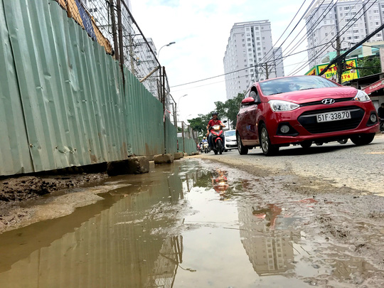 cam xe vao duong nguyen hue dem 304