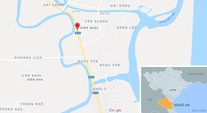 phat hien xe khach cho 2 ca the ho ngam trong binh thuy tinh