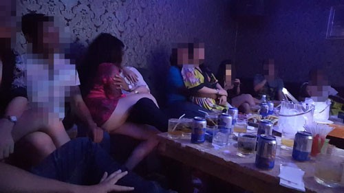 ubnd tp hcm chi dao khan vu thac loan trong nha hang