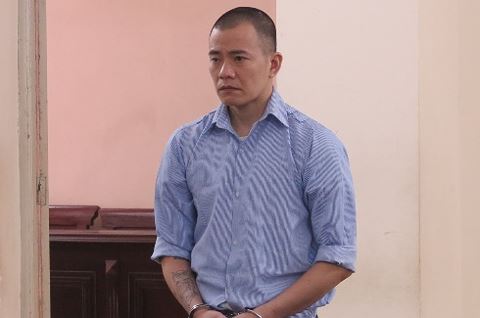 ra toa nam dien vien trom cap o to khai bao nhu nguoi mong du