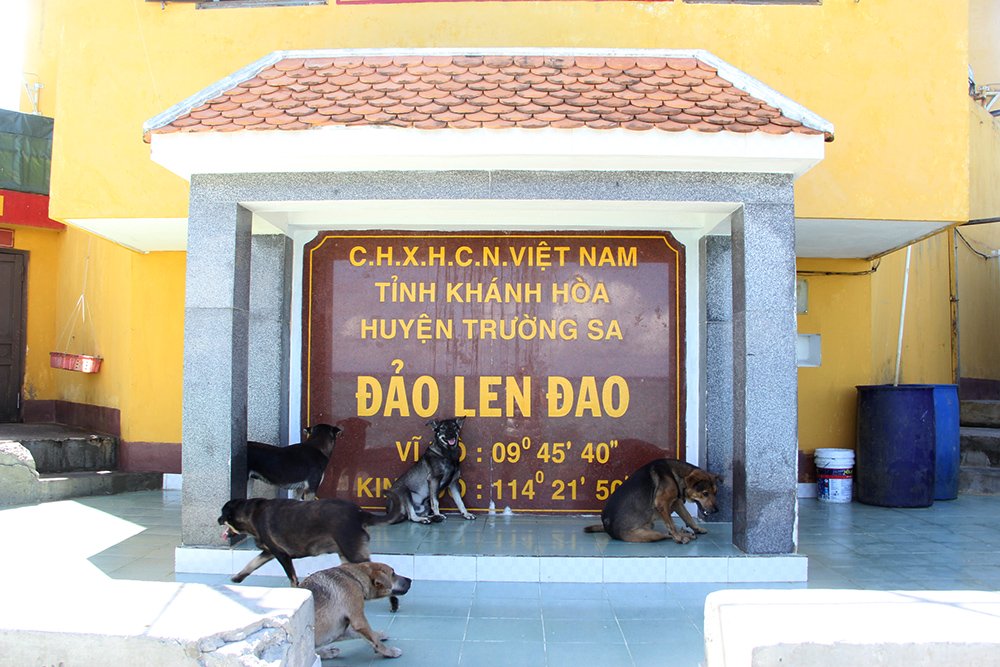 doi quan dac nhiem dem tinh hon ngay o truong sa