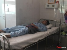 2 nam sinh trọng thương khi bắt cướp ở Sài Gòn: 'Chỉ biết khóc khi nhìn thấy di ảnh các anh qua điện thoại'