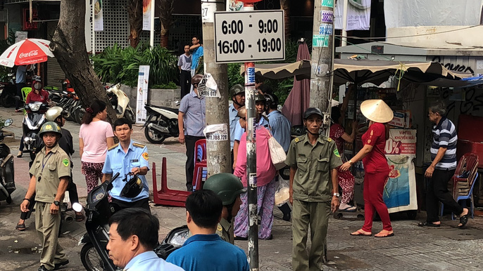 tai khoi dong chien dich dep via he o trung tam tp hcm