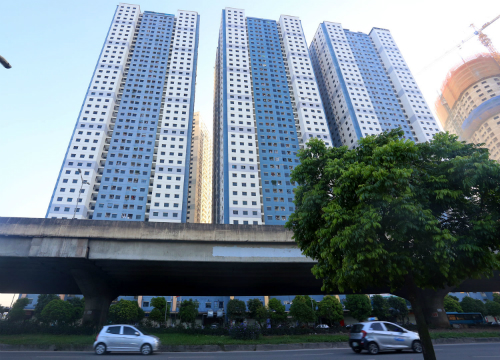 vo tran cho gui oto vi 120000 dan chi co 800 lot xe