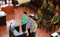 ls cua bs hoang cong luong loi khai sinh doi chi lech nhau co 4 chu con tat ca cau tu cach sap xep giong nhau