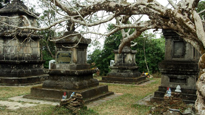 mo duong cong vu xay chua de khai thac than trai phep o quang ninh