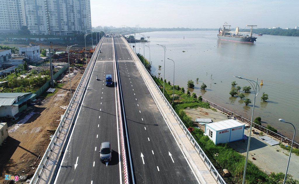 thong xe cay cau 500 ti qua dao kim cuong o sai gon