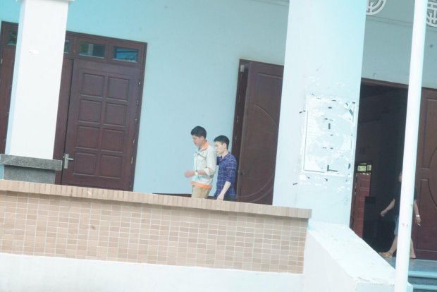 chong dau don om di anh cung nguoi than dua thi the 3 me con san phu bi xe tai cuon tu vong ve que nha