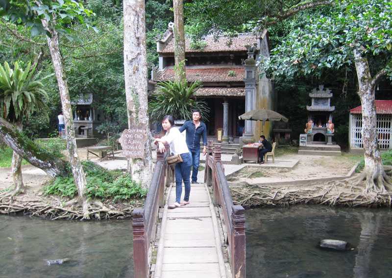 giai ma chuyen chua biet ve suoi ca than o thanh hoa