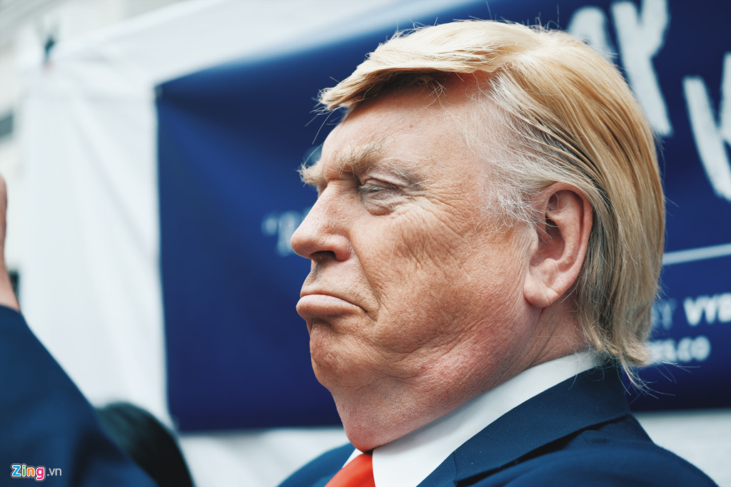 bo doi kim trump gia thu hut su chu y tai singapore