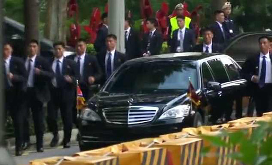 Những lớp lá chắn quanh ông Kim Jong-un ở Singapore nhung lop la chan quanh ong kim jong un o singapore