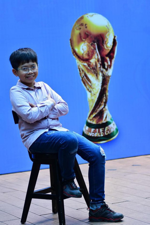 day chinh la cau be duy nhat cua viet nam ra san o tran chung ket world cup 2018