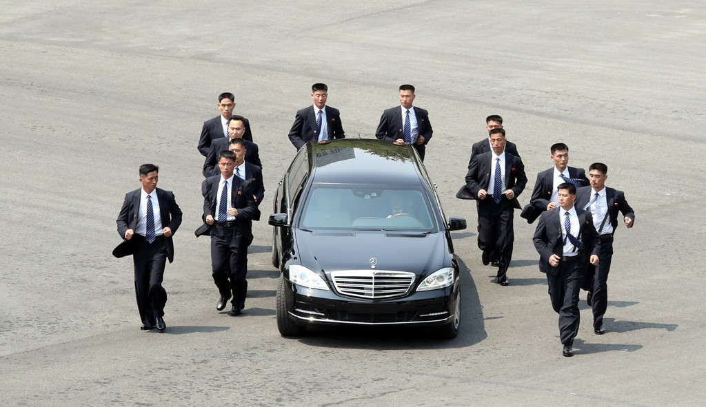 ba lop bao ve an ninh tuyet doi cho ong kim jong un