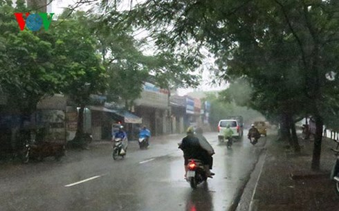 thoi tiet ngay 166 ha noi tiep tuc co mua dong luc dem va sang som