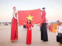 sang nga co dong world cup 2018 nguoi dep anh ngoc nu bi boc me thieu kien thuc bong da