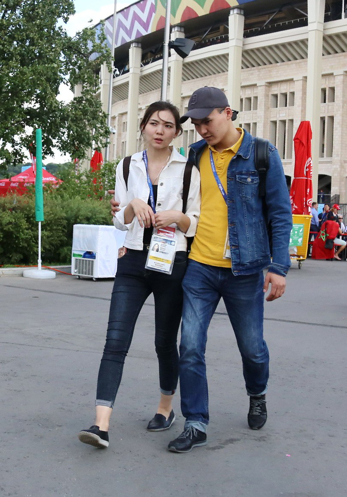 qua xinh dep nhieu nu phong vien kho tac nghiep o world cup 2018