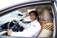 chuyen ve nhung tai xe taxi do de ngay tren xe ra n di chi oi co len chi oi