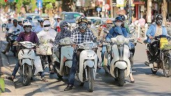 Thời tiết hôm nay: Hà Nội ngày nắng nóng, chiều tối có mưa rào
