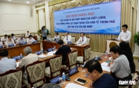 xon xao clip tai xe grabbike noi troi chay 10 thu tieng