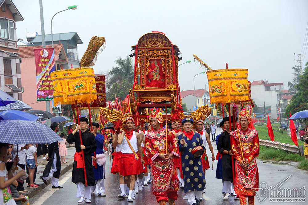 trai tan ha thanh mac vay e ap ruoc nuoc song hong ve dinh