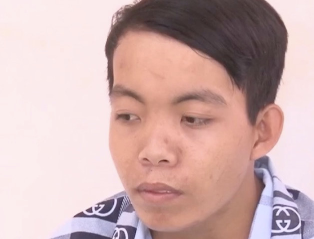nam thanh nien bi khoi to vi yeu be gai 15 tuoi