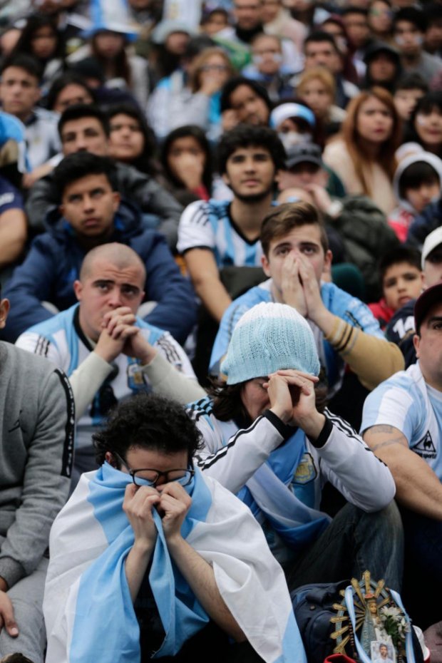 argentina thua phap cdv nem thang tv tu tang 2 xuong nat bet