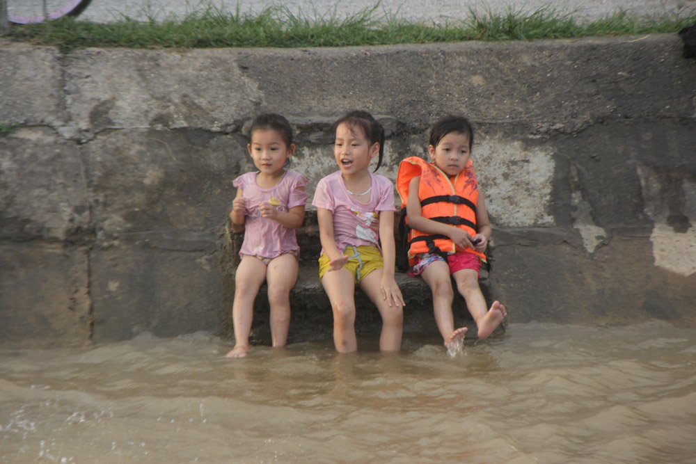 ha noi thoa suc vung vay o bai tam doc nhat vo nhi dai hang km