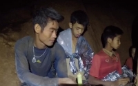 hai thieu nien dau tien da duoc giai cuu khoi hang dong