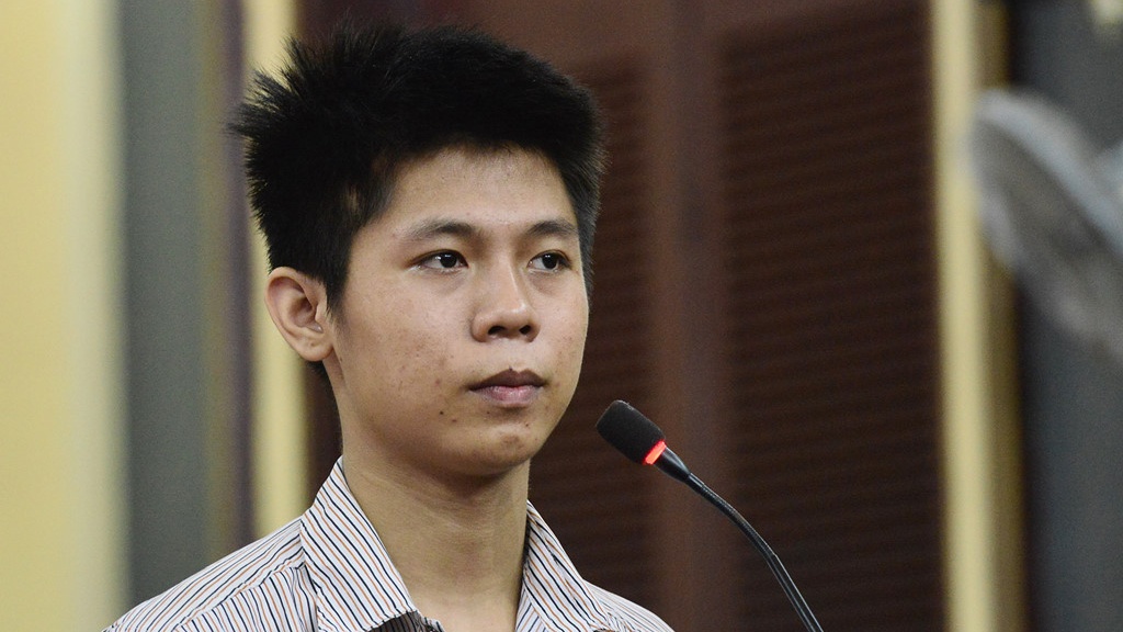 dang sau ca phau thuat ghep mat lich su dai 31 gio