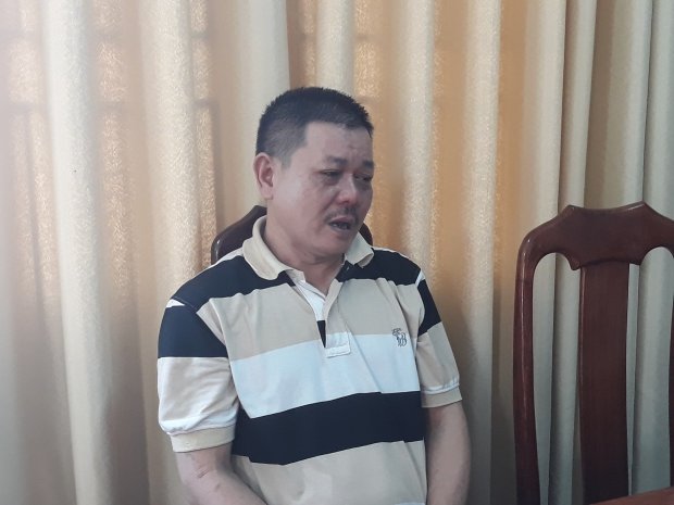 trinh sat hinh su hoa trang thanh nguoi phun thuoc diet muoi bat doi tuong tron truy na