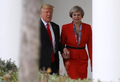 thu tuong anh bac bo chi trich ve viec de trump cam tay