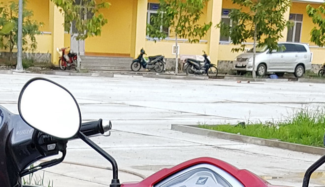 chiec oto dai uy cong an bao bi cuop o soc trang doi mau son