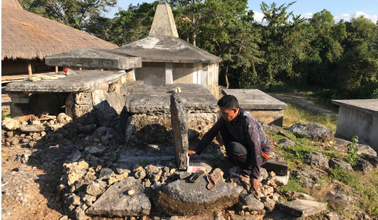 dang sau nhung chiec quan tai nam ngay trong nha