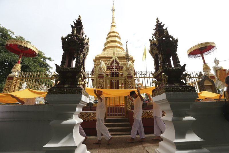 doi bong nhi thai lan den chua lam le chuan bi xuat gia