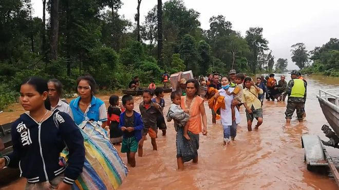 dap thuy dien lao xuat hien vet nut 1 ngay truoc khi vo