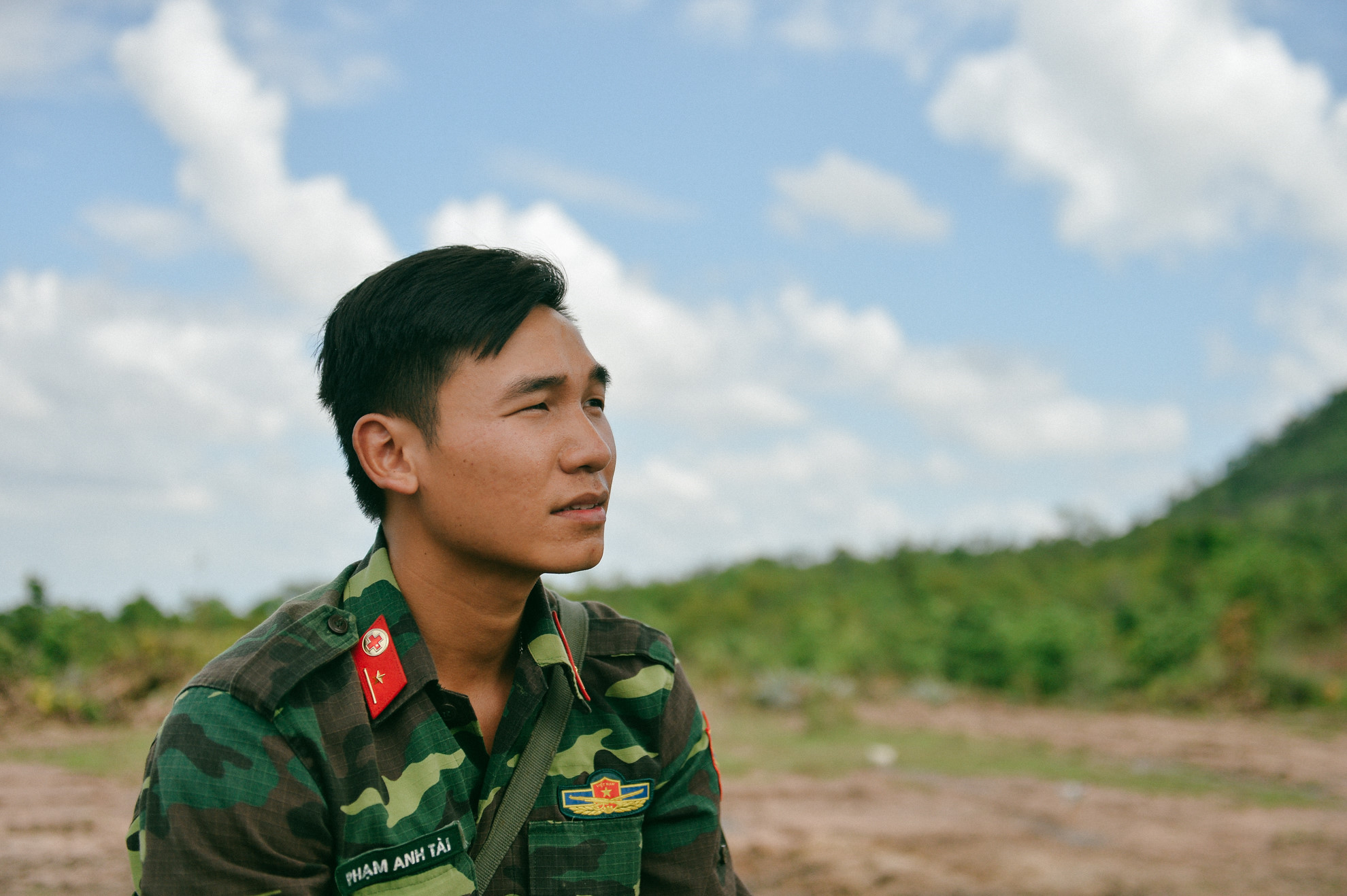 chuyen 50 anh linh cong ca ban lang o tay nguyen