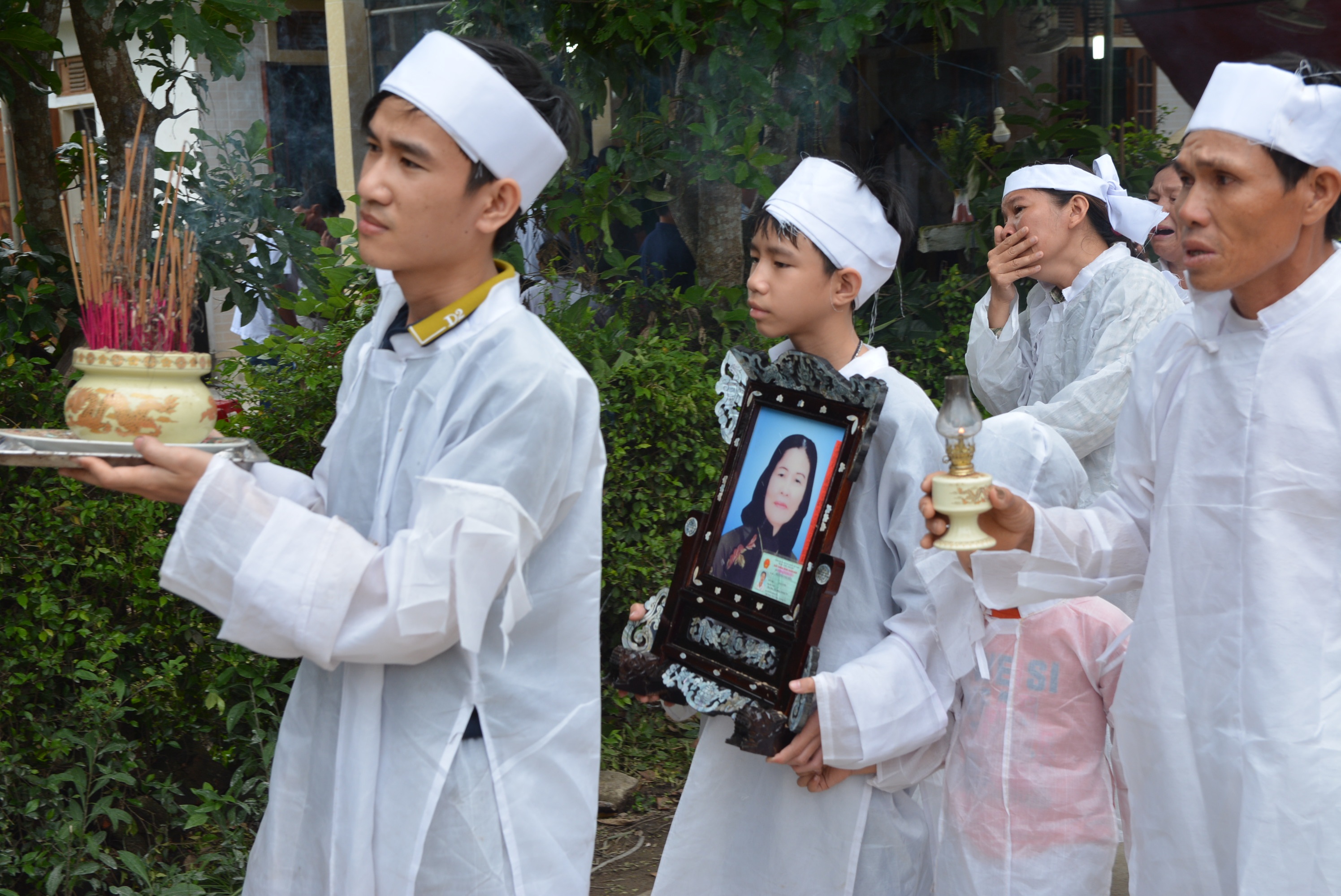 tai nan 13 nguoi tu vong nhung chiec khan tang phu trang nha tho toc