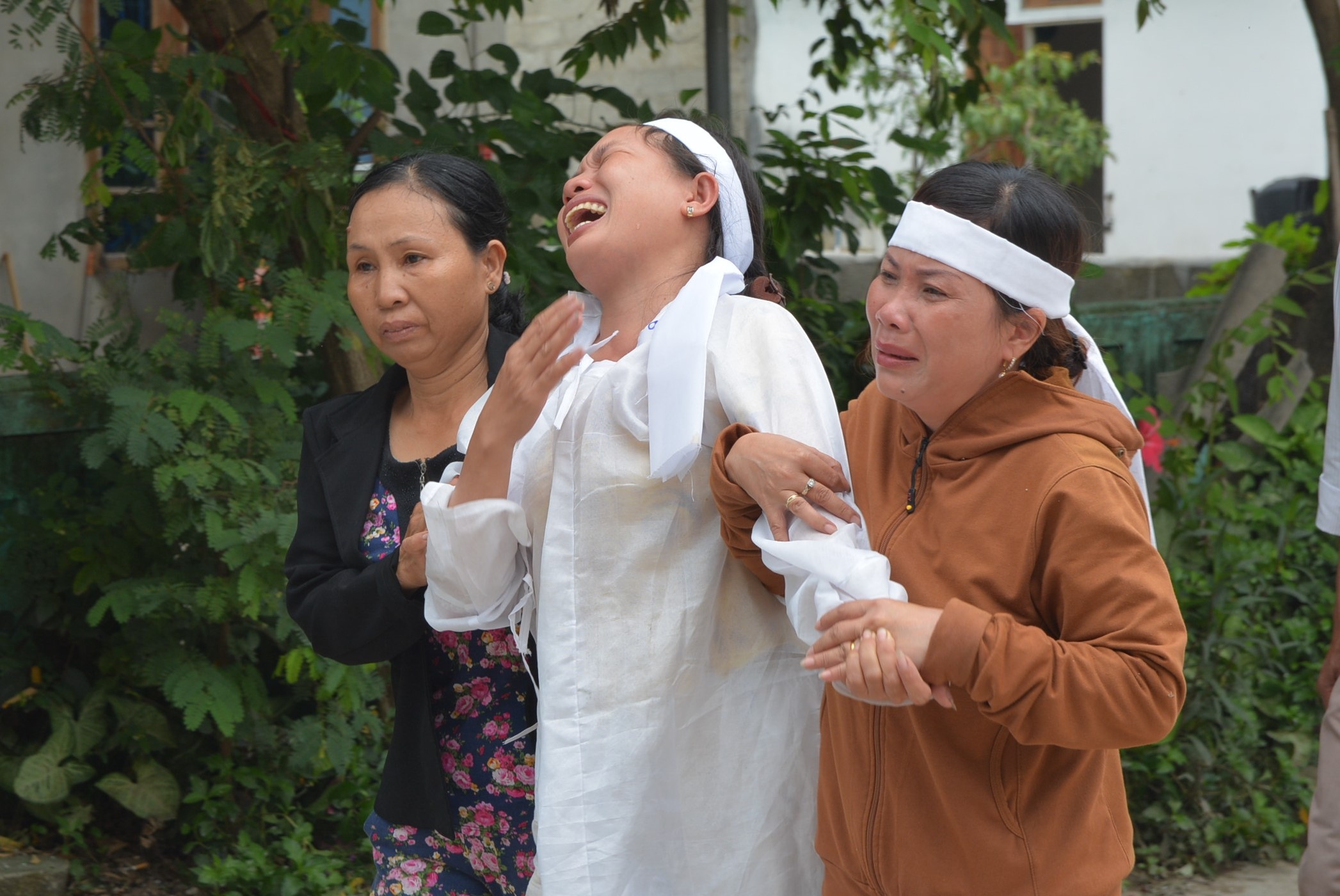 tai nan 13 nguoi tu vong nhung chiec khan tang phu trang nha tho toc