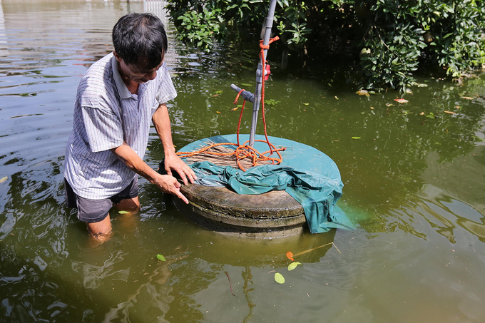 nguoi dan vung ngap lut o ha noi chat chiu nuoc sach