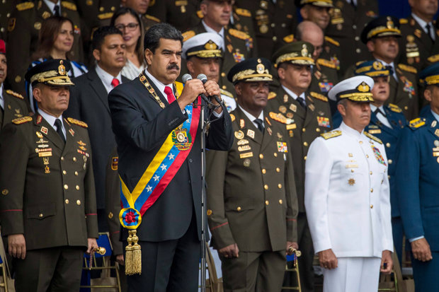 may bay khong nguoi lai tan cong muu sat tong thong venezuela nicolas maduro